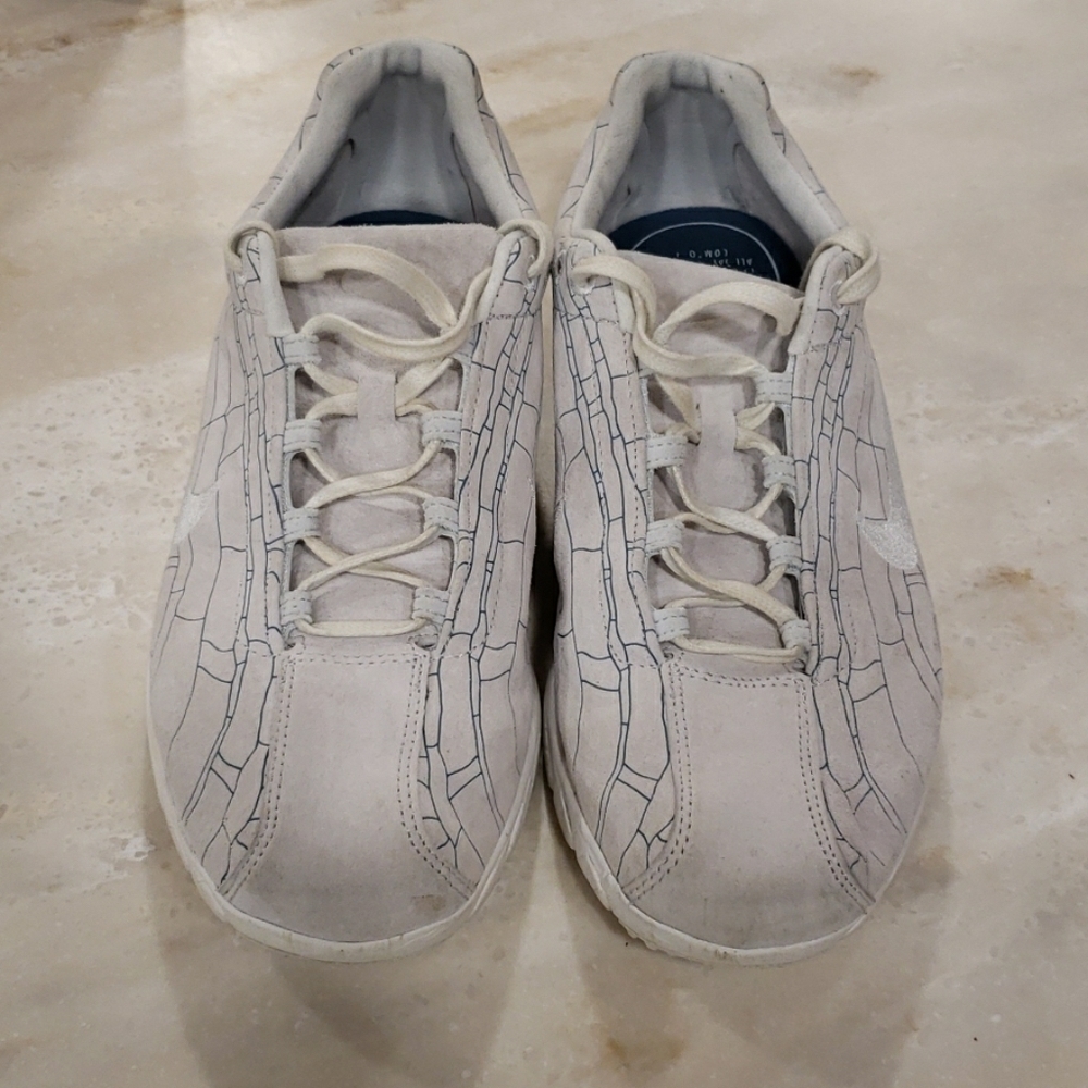 Nike Mayfly Sneakers - Picture 6 of 7